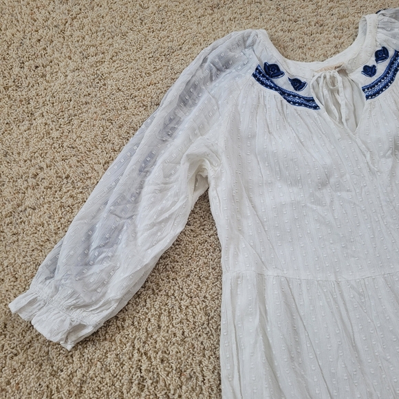 Farmers Market XL Embroidered Floral Long Sleeve Tiered Maxi Dress White - Picture 5 of 16